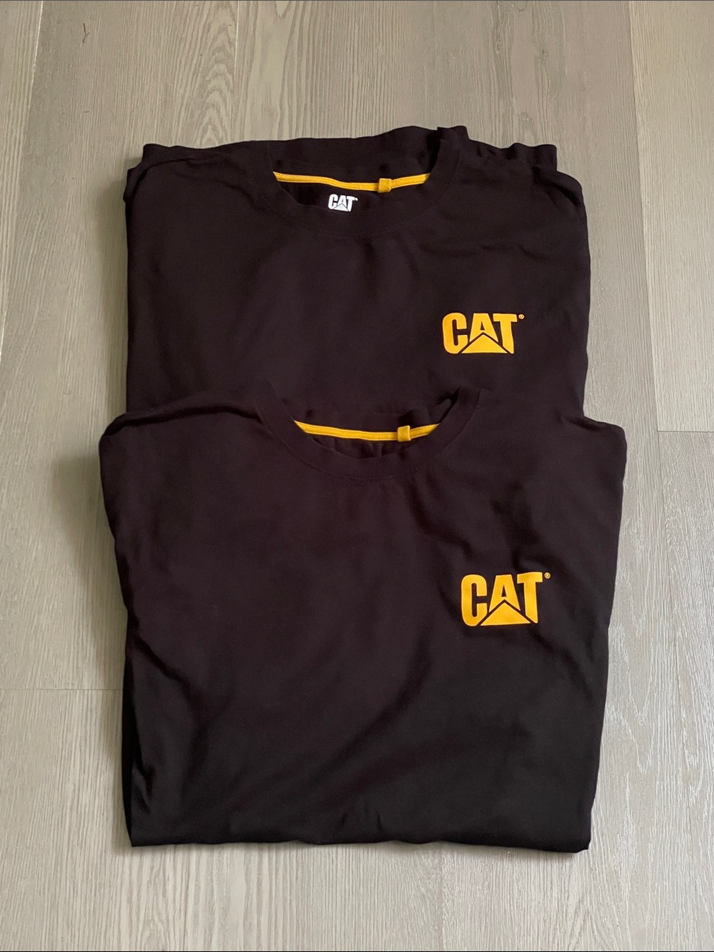 2 Cat long Sleeve shirts